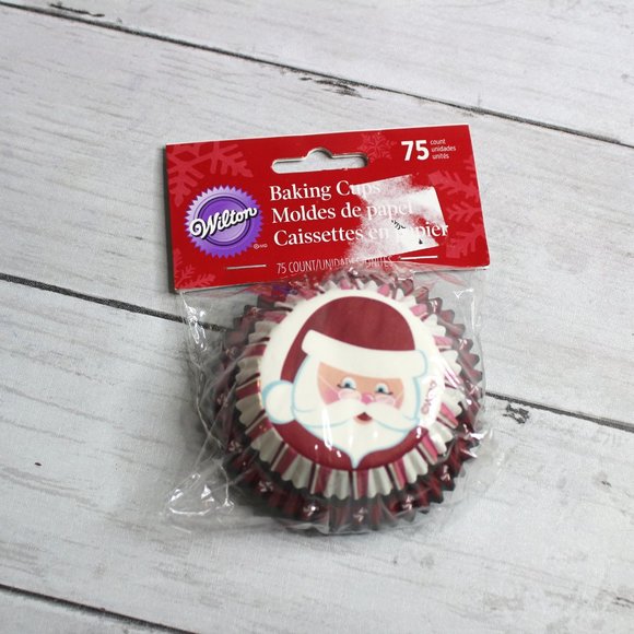 Wilton Baking Cup Cake Liners Santa Claus Christmas Holiday 75 Count - Picture 3 of 4